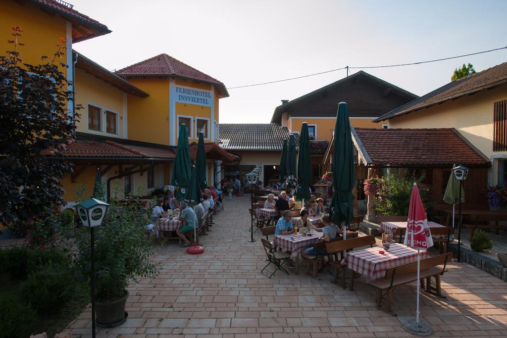 Ferienhotel Innviertel Kirchheim im Innkreis Ngoại thất bức ảnh